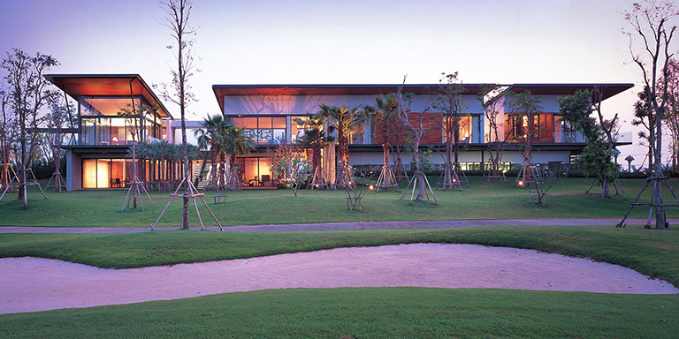 VR RESIDENCE